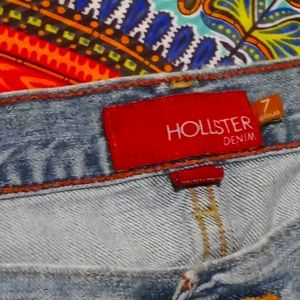 Women's light blue jeans